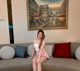 新到23岁小个子女生，本人照片