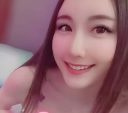 新到21岁胸围D的女生，本人照片