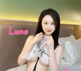 新到24岁亚裔女生，本人照片