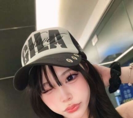 高颜值的日本女生Takara