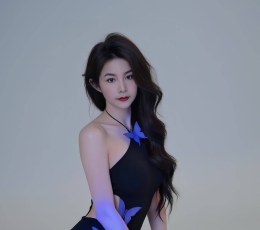 新到今年21岁胸围C的女生，本人照片