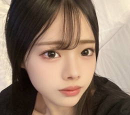 新到22岁胸围C的女生，本人照片