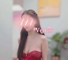 新到漂亮的亚裔女生，本人照片