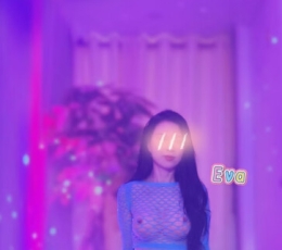 新到25岁漂亮的亚裔女生，本人照片