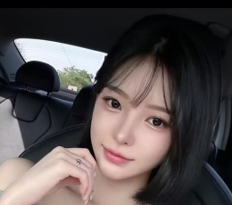 新到胸围C亚裔女生，本人照片