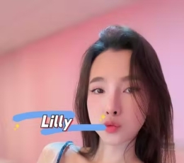 新到22岁胸围C的长发女生，本人照片