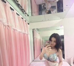 新到20岁高颜值的日本女生，本人照片