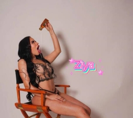 身材丰满的哥伦比亚女生Ziya