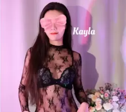 新到22岁胸围C的女生，本人照片