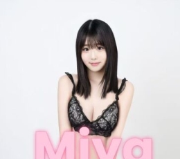 新到18岁胸围C的女生，本人照片