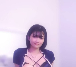 新到21岁年轻漂亮的女生，本人照片