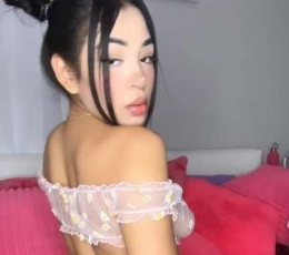新到D罩杯巴西女生Clohe