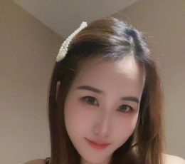 新到23岁瘦瘦的新加坡女生，本人照片
