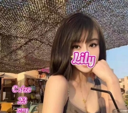 新到23岁瘦小的短发妹子，本人照片