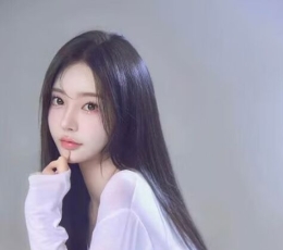 长相漂亮21岁的高个子女生，本人照片