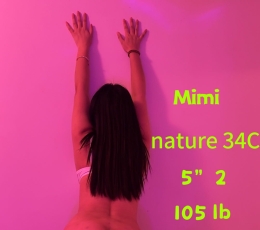 新到瘦小漂亮的亚裔女生，本人照片