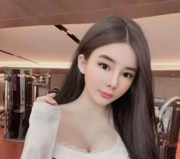 新到23岁胸围D的女生，本人照片