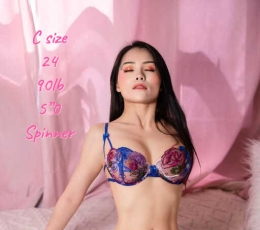 C罩杯胸大活好的Star