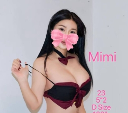 新到22岁胸围D的女生，本人照片