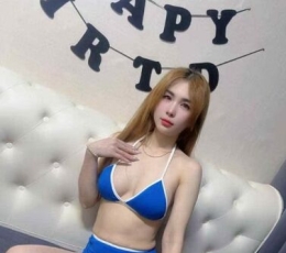 新到漂亮的亚裔女生，本人照片