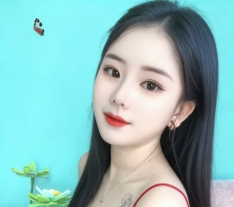 新到22岁胸围C的女生，本人照片