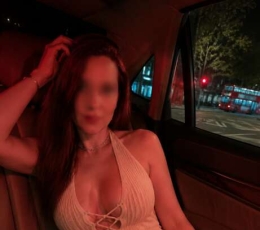 34岁大胸北美少妇