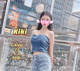 新到身材苗条的女生，本人照片